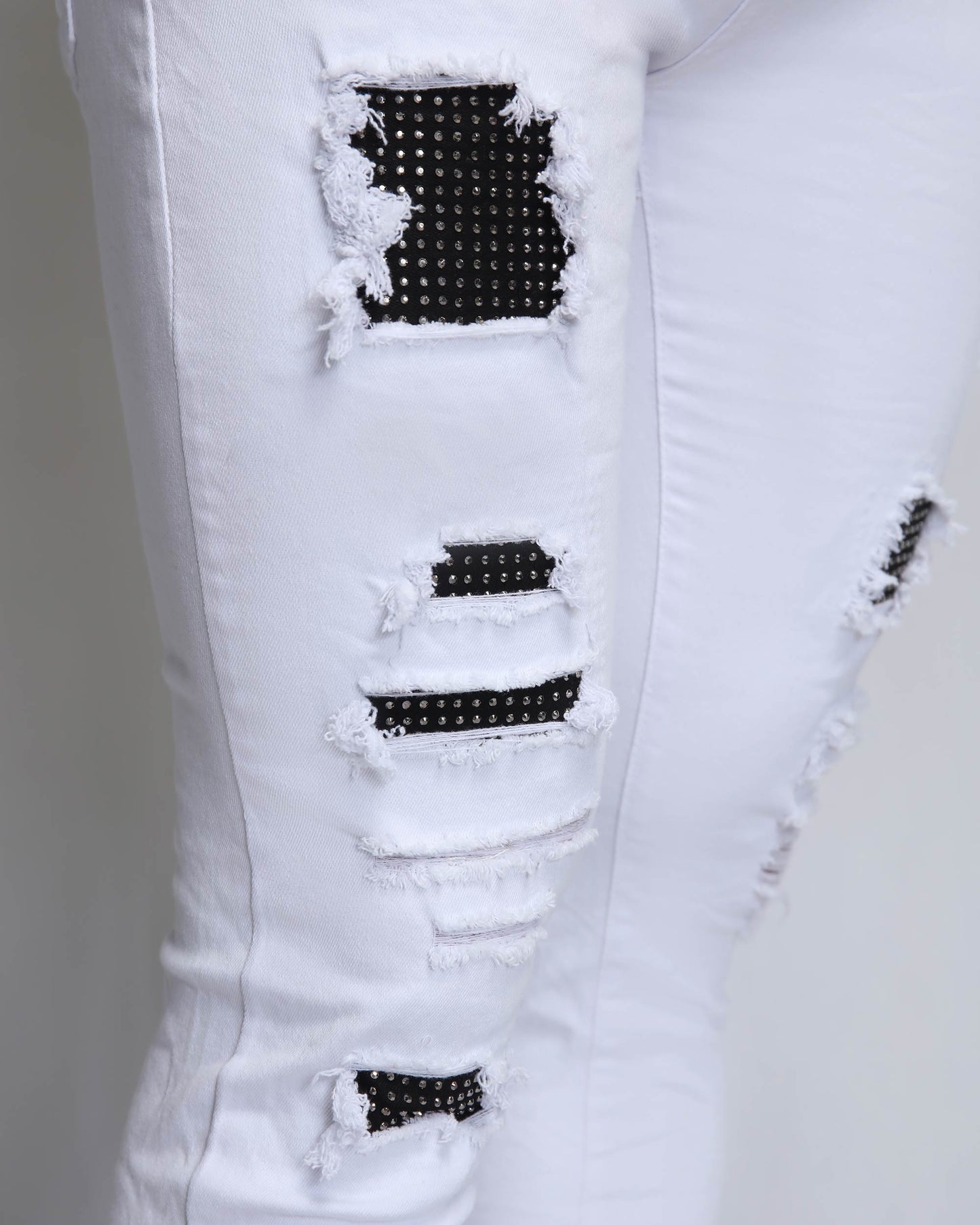 https://cdn.shopify.com/s/files/1/0654/2822/6294/files/1_d4ec3077-4f77-4be4-8c90-26df220fcd67.jpg?v=1691734126